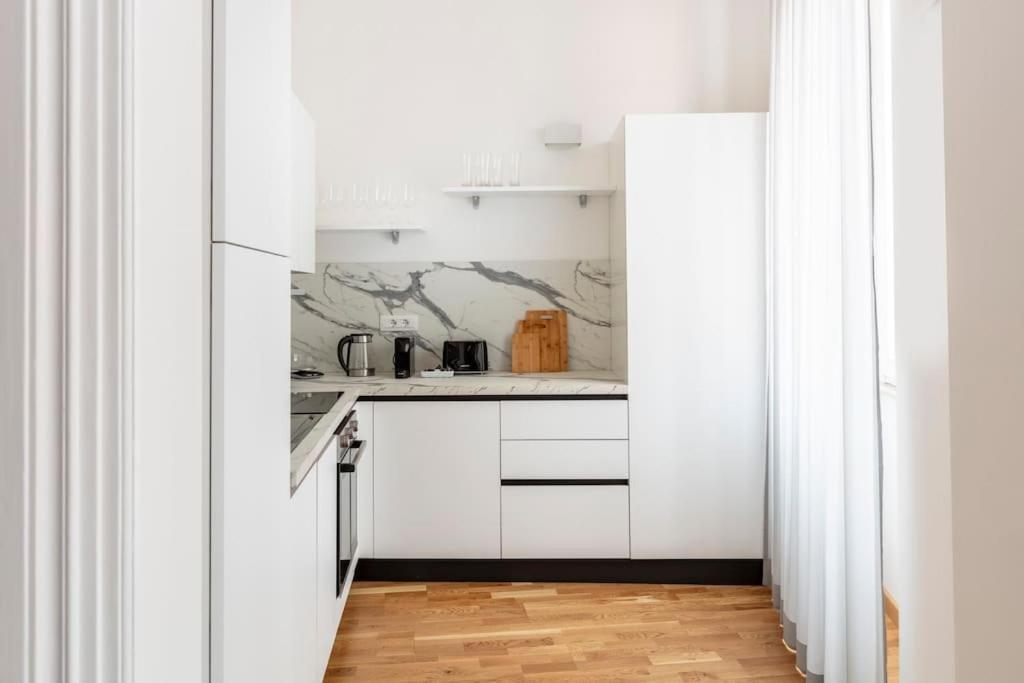 Sjr Luxury Apartment Trevi Fountain Rom Exterior foto