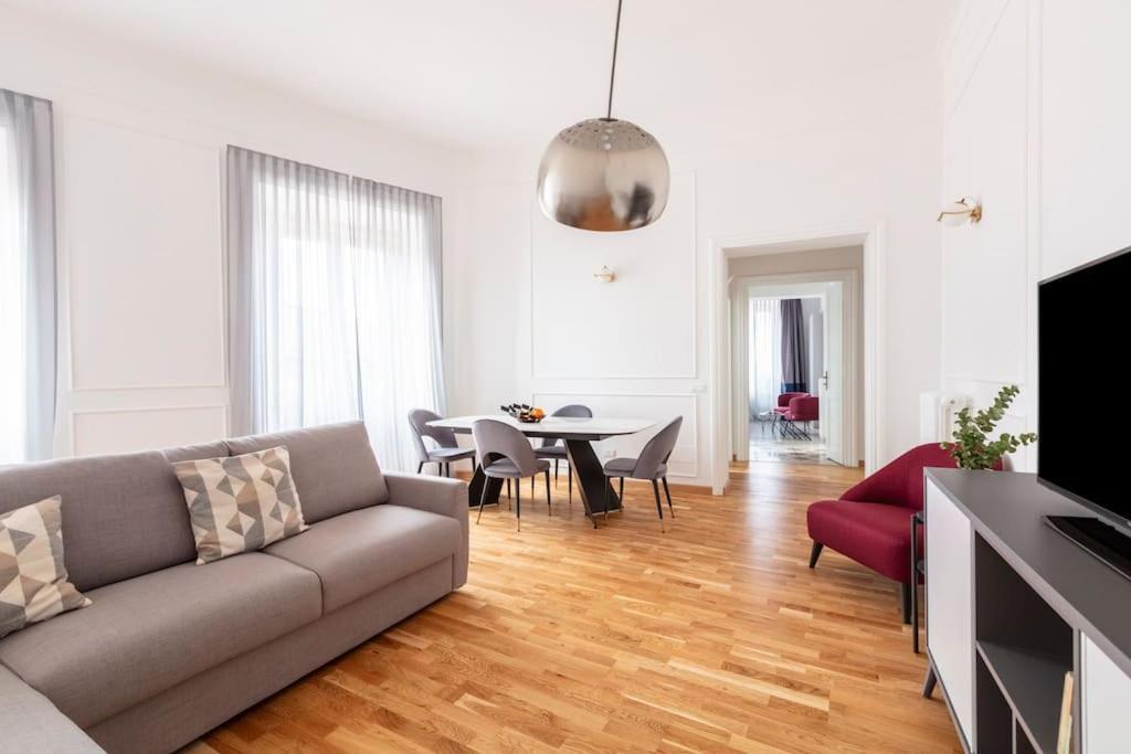 Sjr Luxury Apartment Trevi Fountain Rom Exterior foto